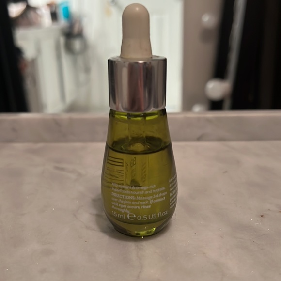 Elemis Superfood Facial Oil 10ml - Picture 4 of 5